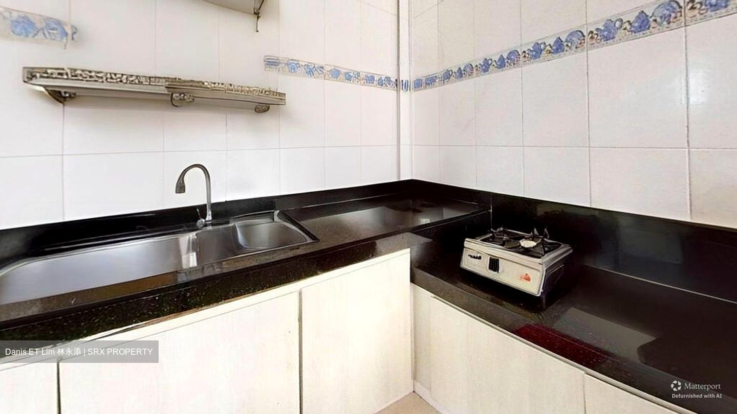 Parry Avenue (D19), Terrace #503511311